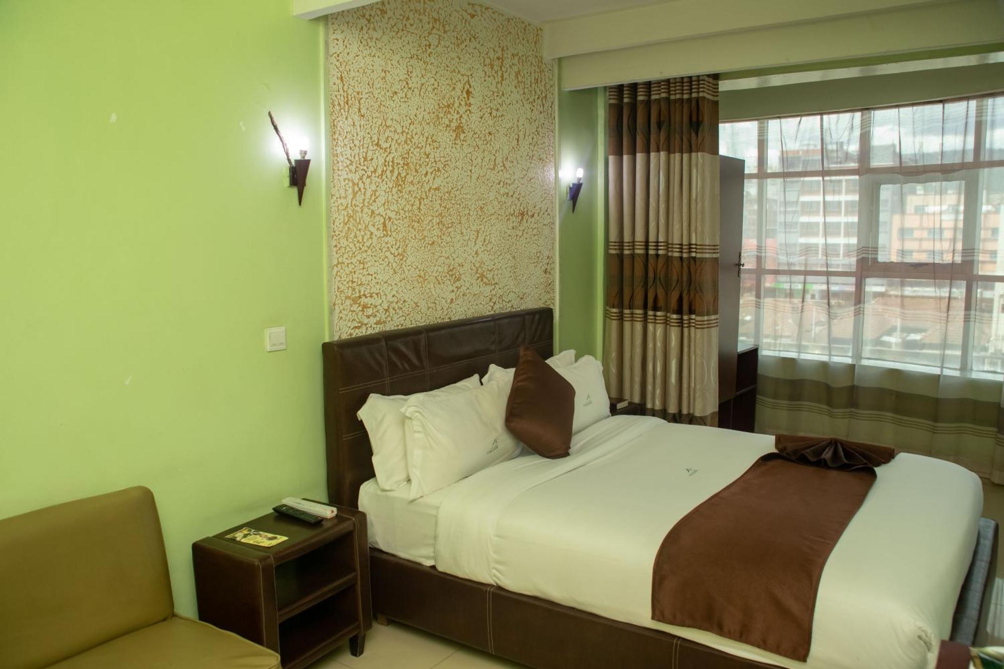 Legacy Hotel And Conference Centre Ltd Nakuru Ngoại thất bức ảnh