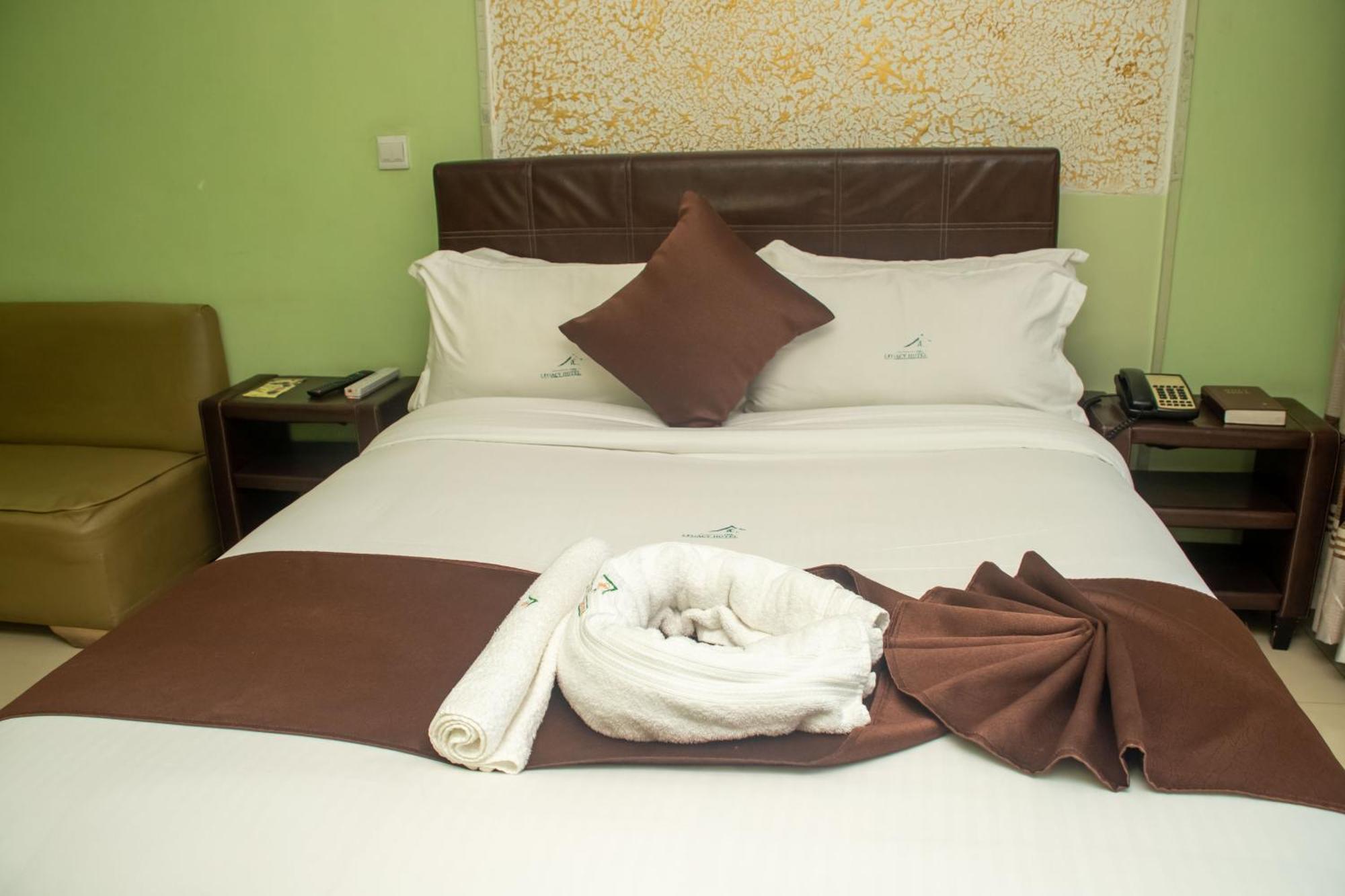 Legacy Hotel And Conference Centre Ltd Nakuru Ngoại thất bức ảnh