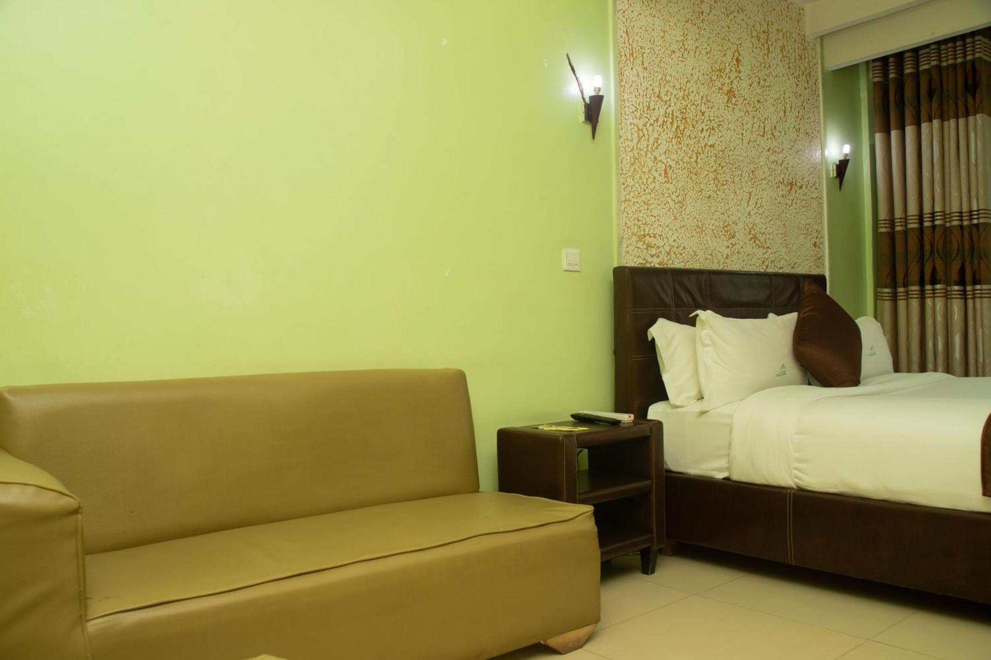 Legacy Hotel And Conference Centre Ltd Nakuru Ngoại thất bức ảnh