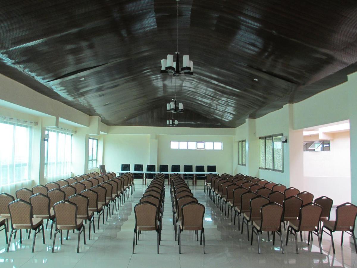 Legacy Hotel And Conference Centre Ltd Nakuru Ngoại thất bức ảnh